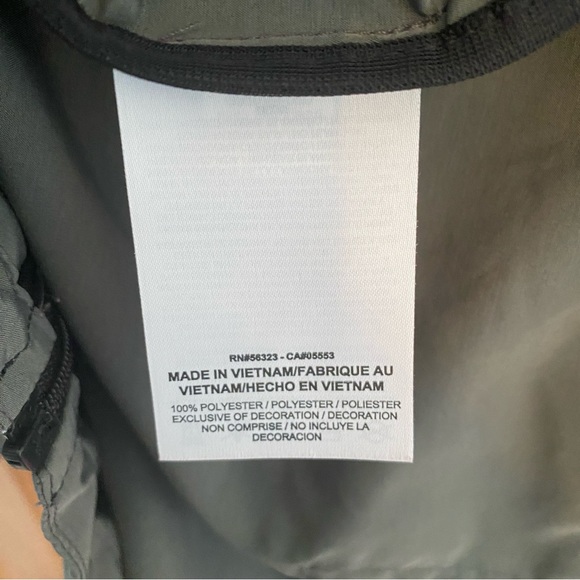 Nike Running Jacket - Picture 7 of 7